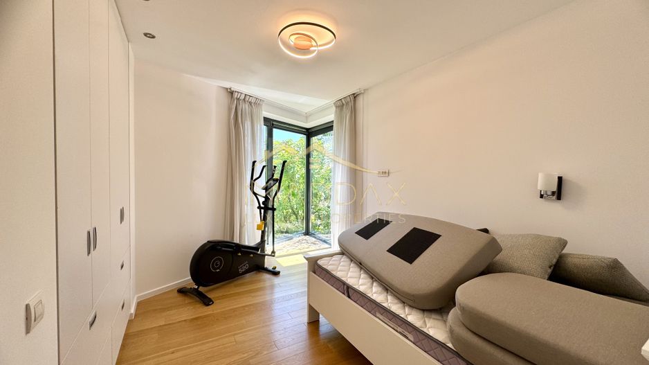 Apartament cu 4 camere *200mp* + 1 Parcare // Herastrau - Lake View - Poză 36