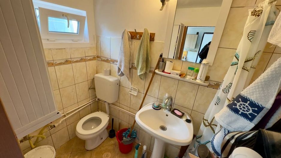 Casa individuala Giulesti | Renovata 2025 | Capat Tramvai 11 - Poză 13
