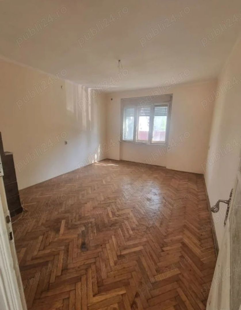 Casa de vanzare in zona 14 Mai - Poză 4