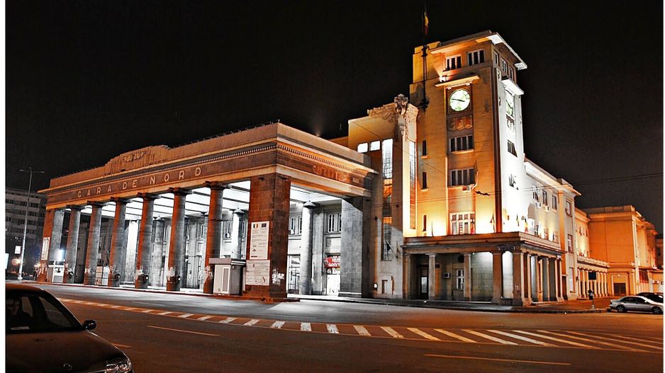 Casa 3 camere || Suprafata totala 265Mp || Curte 110Mp || Gara De Nord Sector 1 - Poză 1