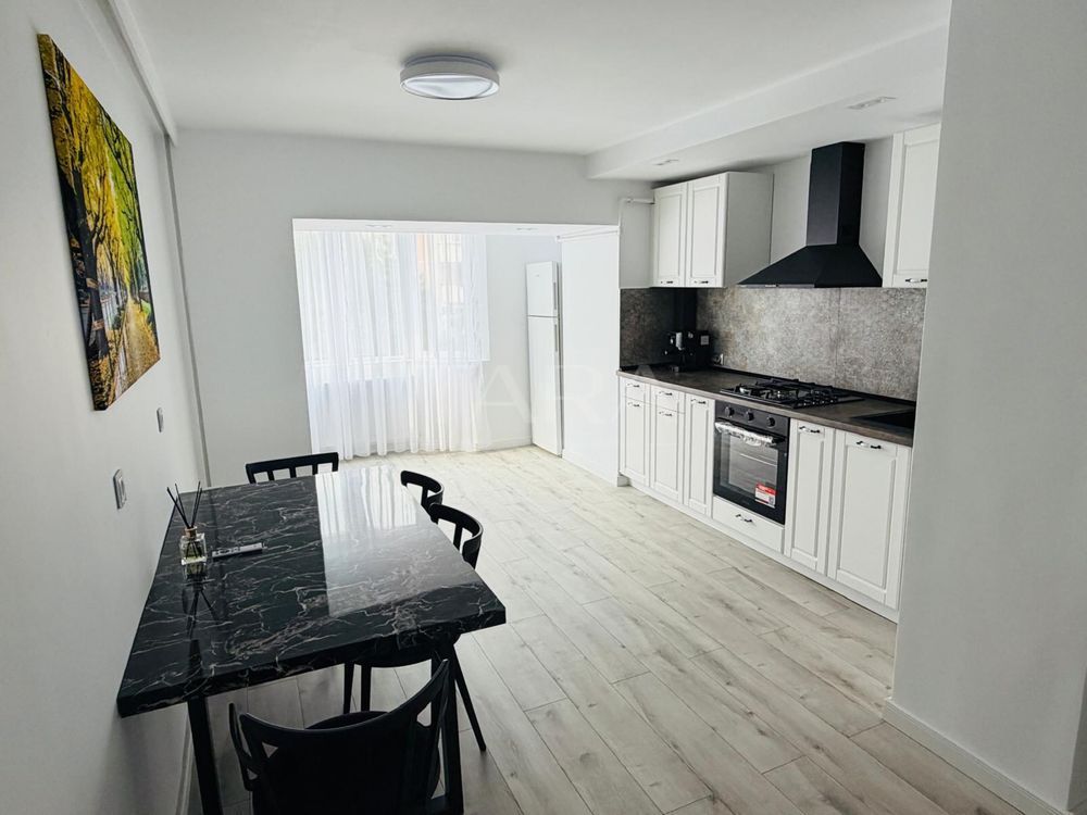 Apartament cu 2 camere decomandate, renovat, Plopilor, Cluj-Napoca. - Poză 4