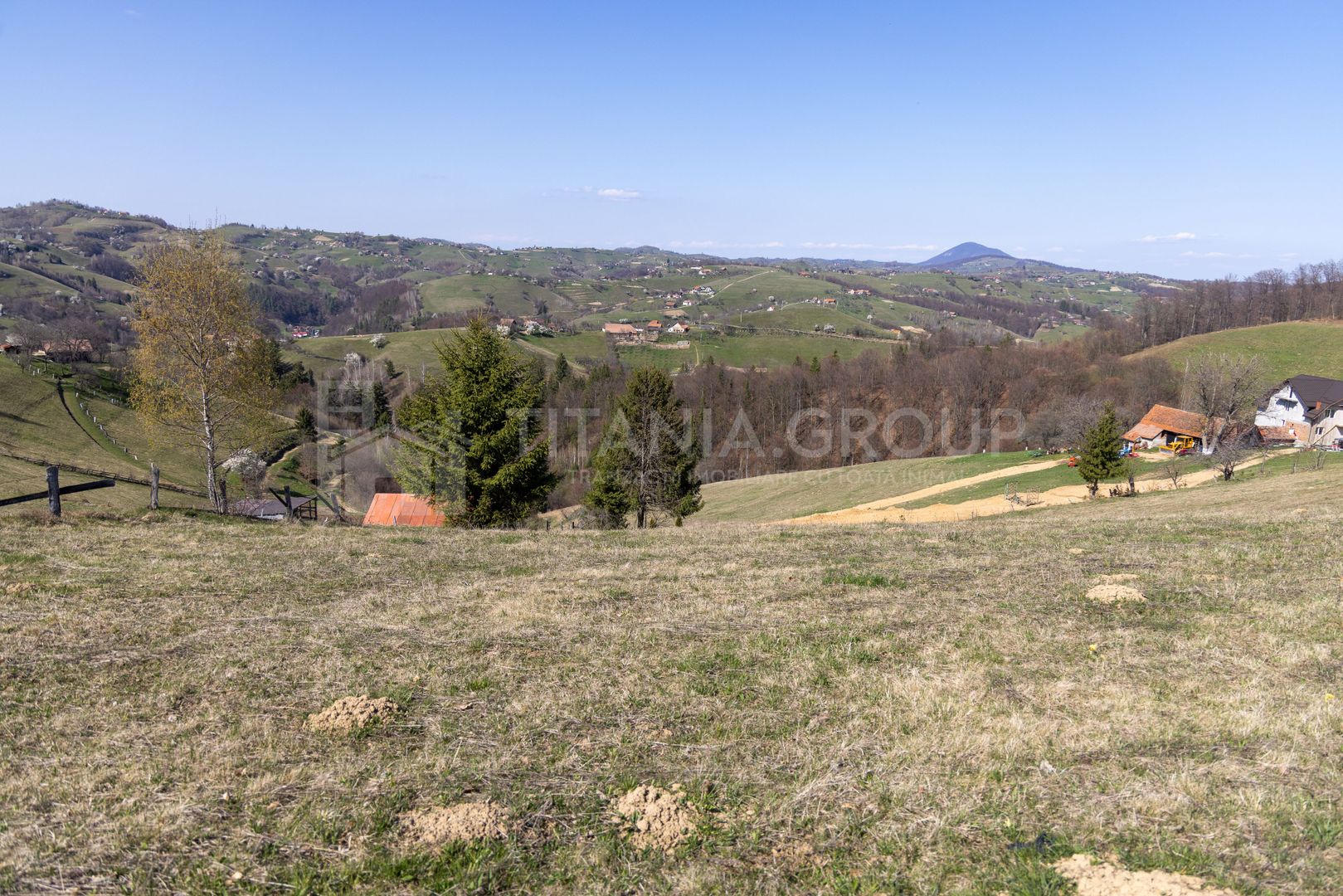 Teren intravilan în Poiana Mărului, 3.791 mp cu priveliste panoramica - Poză 27