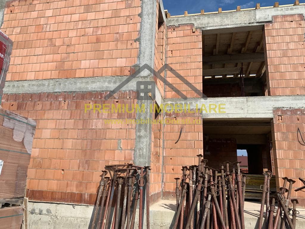 Vila Tip Duplex de Vanzare Brasov - Sanpetru - Poză 12