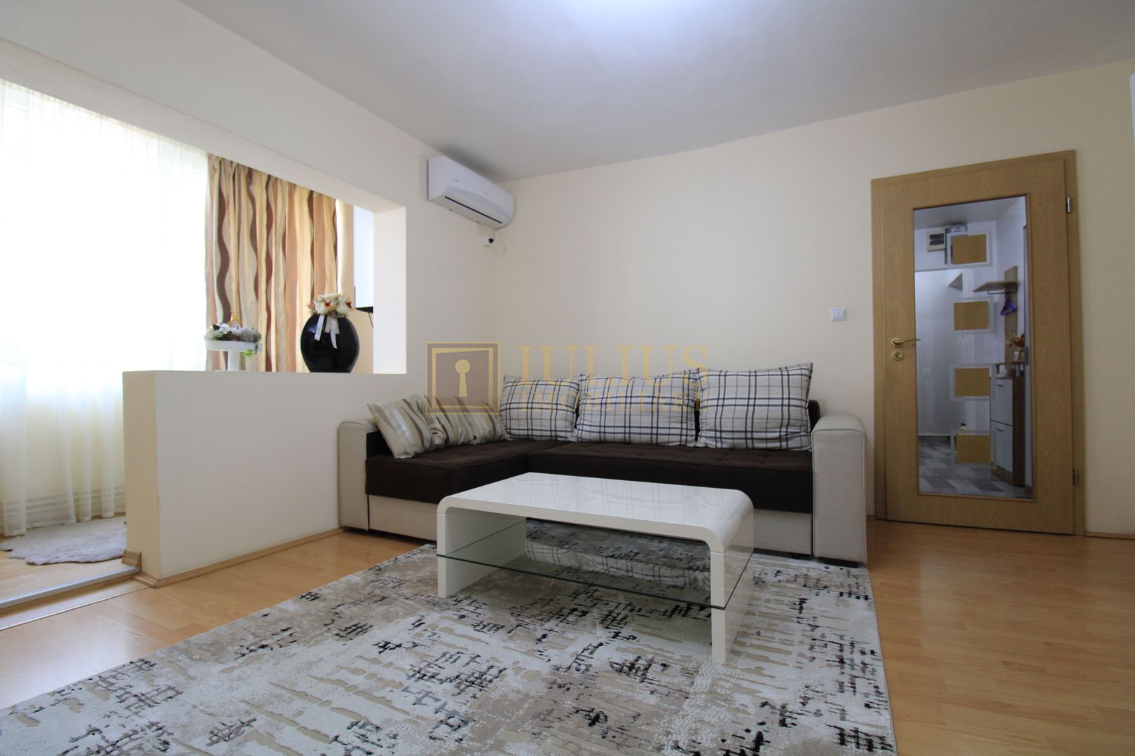 3 camere, 2 bai, centrala proprie - Poză 2