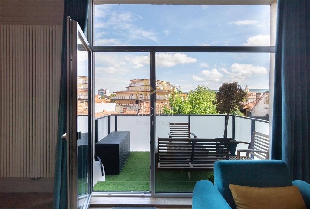 ?** Apartament superb pe doua niveluri Ultrafinisat Semicentral ** - Poză 16