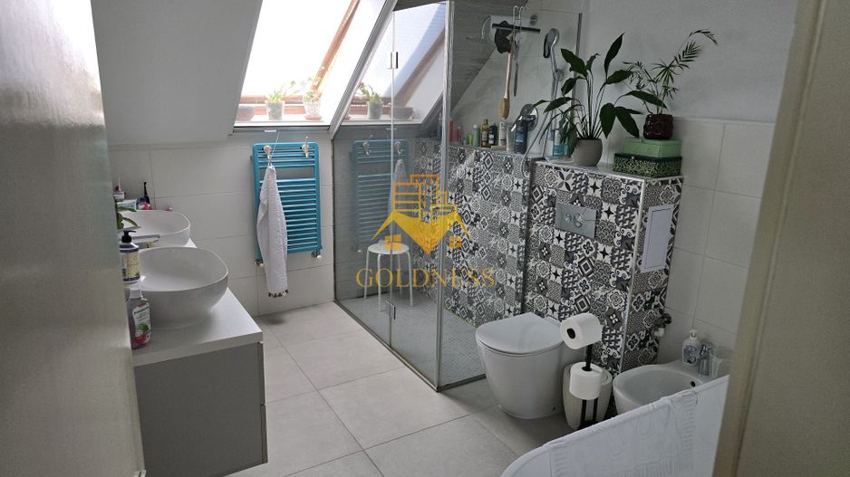 Casa 4 camere, Central, Cipariu, Titulescu, Brâncuși, Parcare - Poză 7