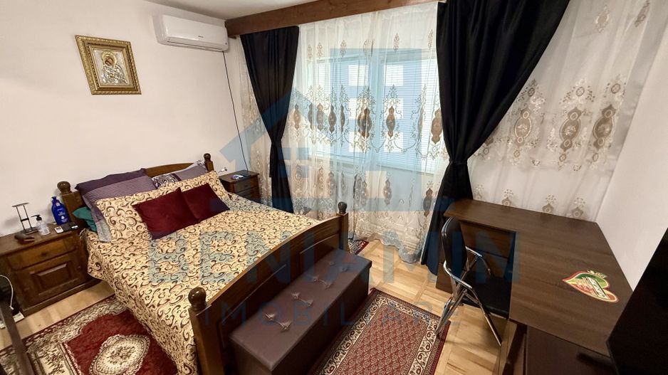 4 camere decomandat 99mp centrala mobilat Craiovita Promenada - Poză 1