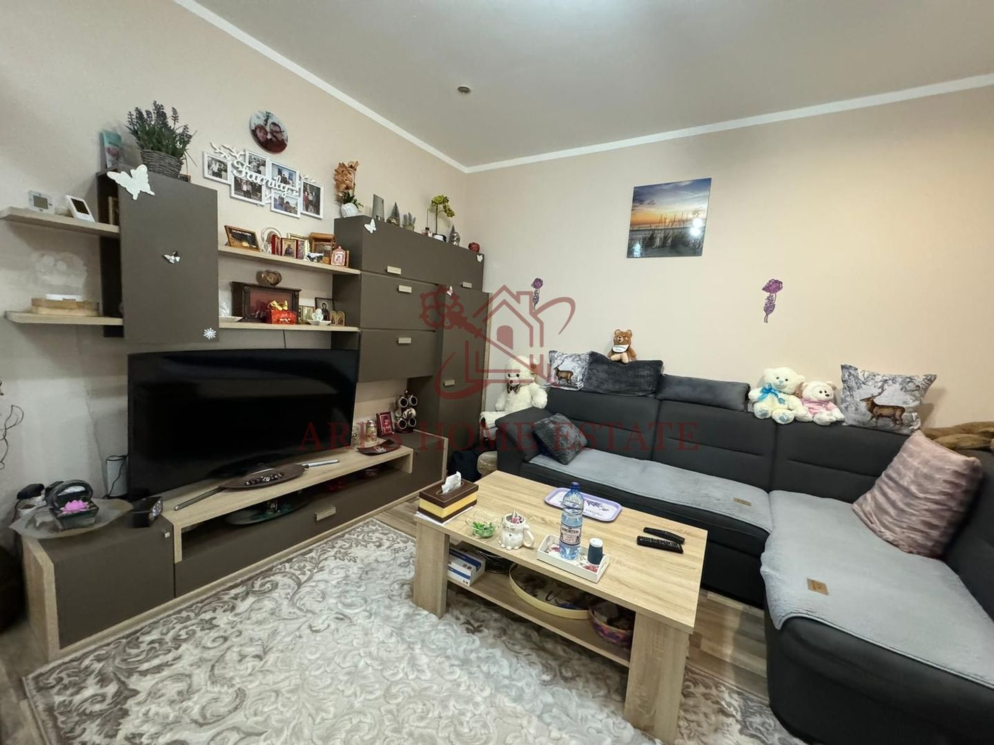 Apartament complet mobilat cu 3 camere în Giroc - 135,000 € - Poză 2