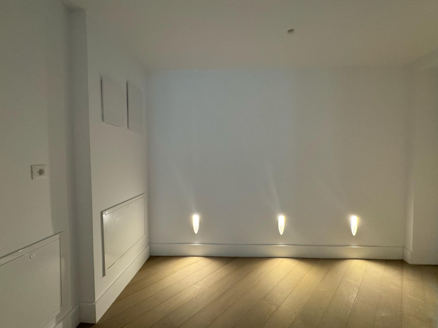 3 CAMERE LUX| 90 mp -Cortina 126| EROU IANCU NICOLAE - Poză 16