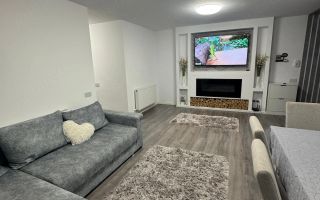 Apartament de vânzare 3 camere - Poză 1