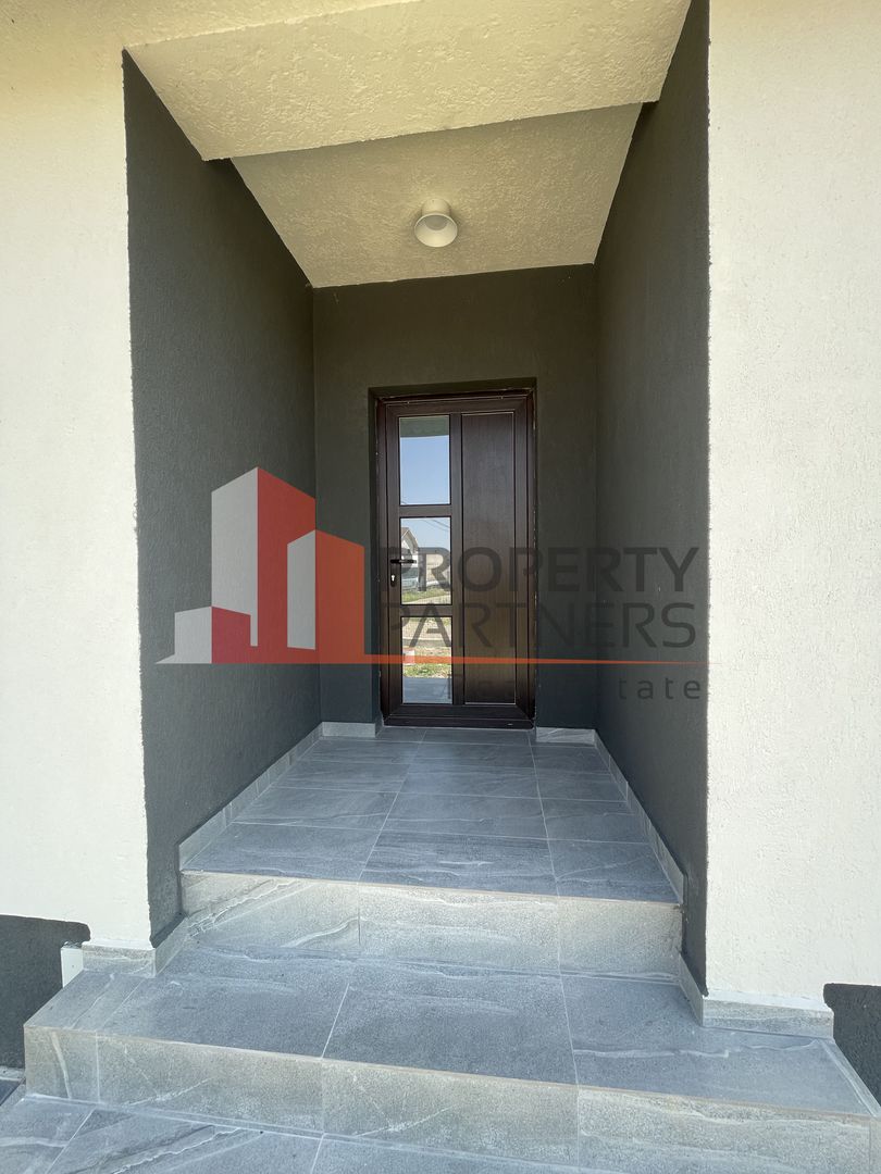 Casa în comuna Sabareni, judetul Giurgiu. - Poză 10