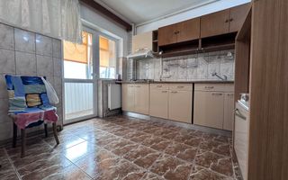 Vanzare apartament cu 4 camere luminos, vedere deschisă-Targoviste-M5 - Poză 9