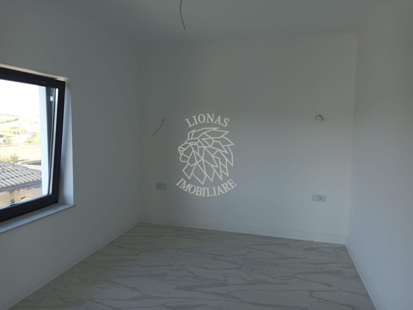 Casa Ultrafinisata 4 camere 121 mp-teren 500 mp-Valea Sigmirului - Poză 7