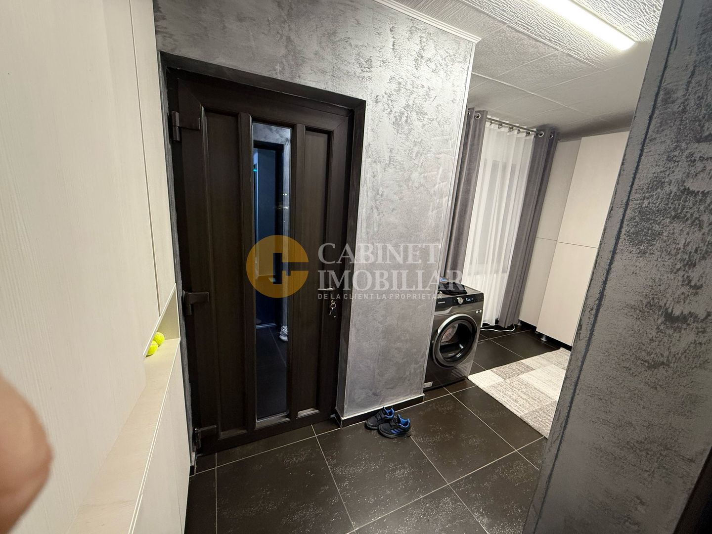 Vila - 5 camere - 2 bai - 580mp teren - mobilata complet - Poză 15