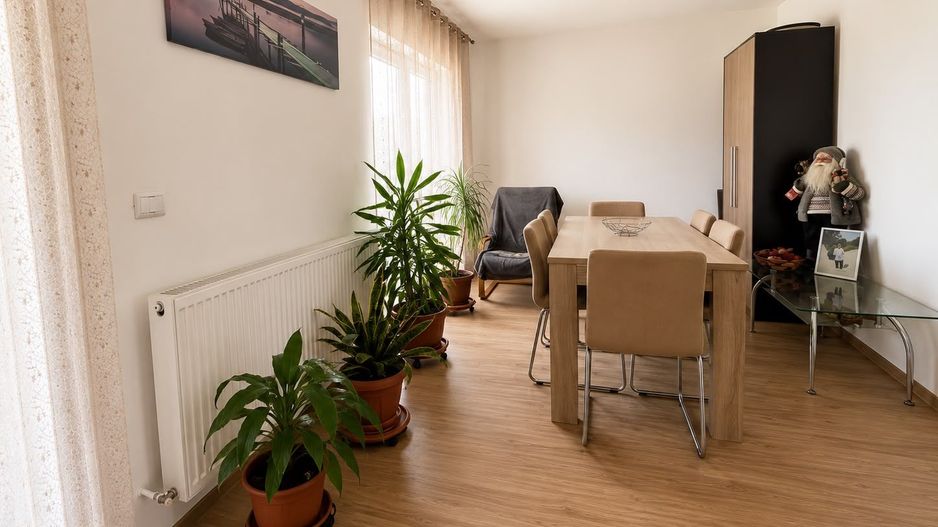 COMISION 0% | Duplex Mobilat Cu 4 Camere | Giroc | 90 mp | Teren 200mp - Poză 2