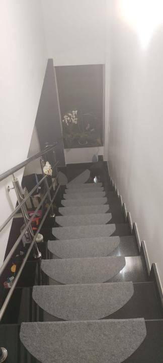 Vila 5 camere cu piscina,teren 618mp,constr.2011,Colentina-Andronache - Poză 9