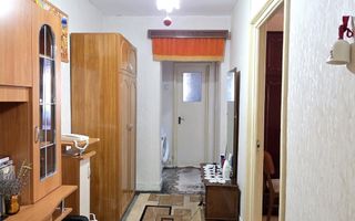 Apartament cu 3 camere, etaj 3, mobilat și utilat, zona DONICI; - Poză 9