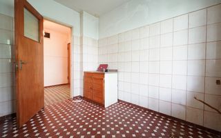 3 Camere, 400 metrii de Metrou Obor, necesita renovare, Bloc 1983 - Poză 13