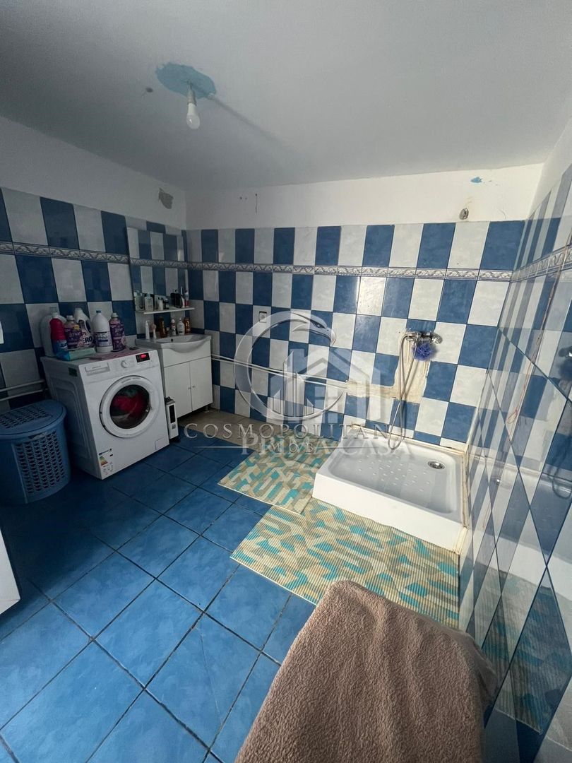 Casa si teren in comuna Mihailesti SC=100mp teren=820mp Pret: 28.000 neg. - Poză 3