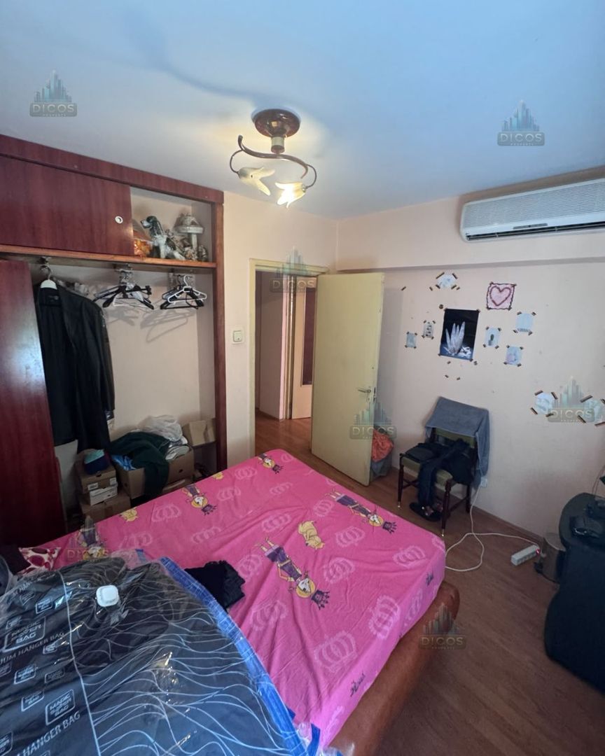 Apartament 3 camere de vânzare – Zona Centrală - Poză 7