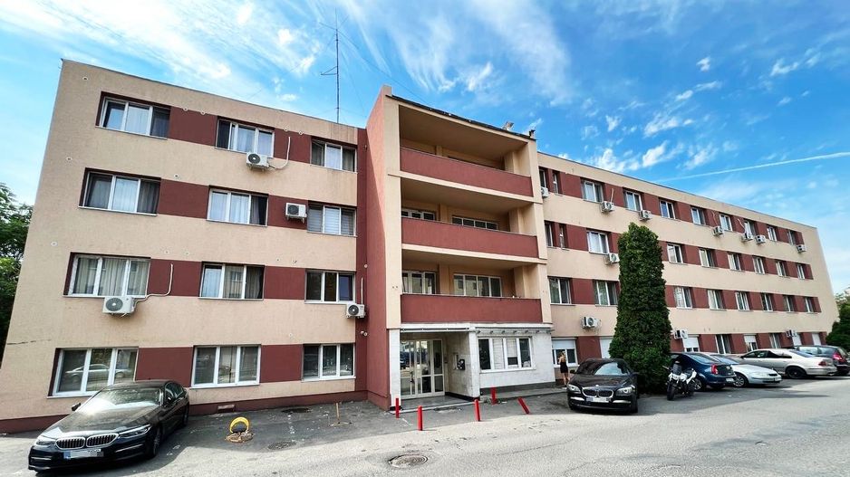 Garsonieră renovată, zona UTA - Poză 1