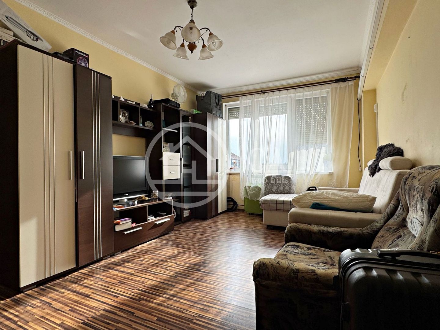 Apartament de vânzare cu 2 camere  în zona Cantemir, Oradea - Poză 1