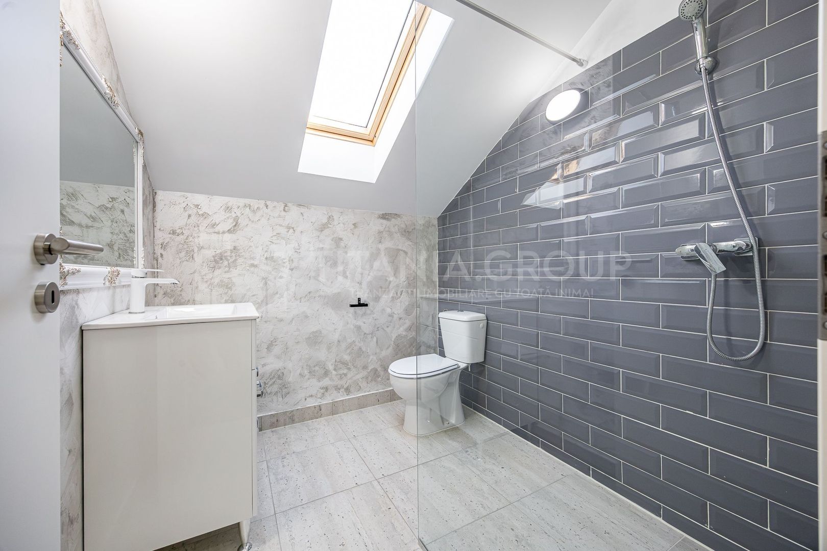Vila 5 dormitoare | Pensiune | Proprietate versatilă în Marcus, Brașov - Poză 9