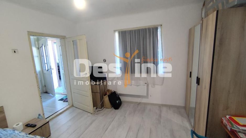 Casa Batraneasca cu 1410 mp teren, Cocorastii MIslii. - Poză 3