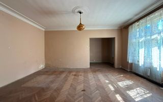 Apartament la casa 4 camere 4 bai 219.5 mp utili si garaj zona Central - Poză 2