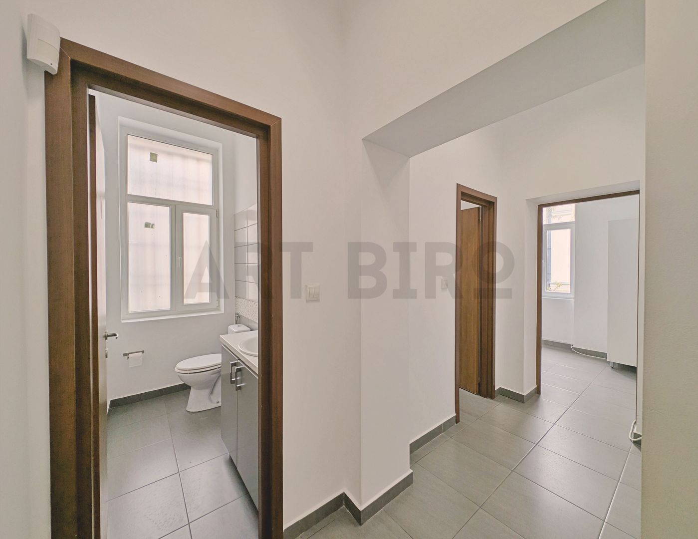 Zero comision, 123mp birou ultracentral Universitate - Cismigiu, 5' M - Poză 5