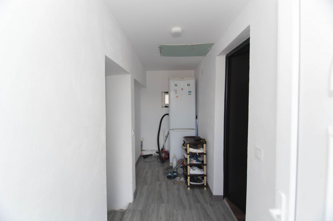 Casa cu 3 camere renovata - Poză 16