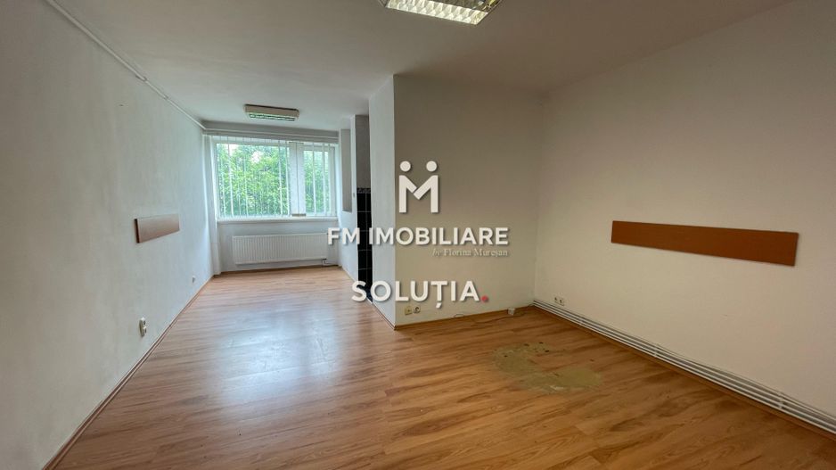Birou, etaj 1, vis-a vis de Palatul de Justiție! - Poză 1
