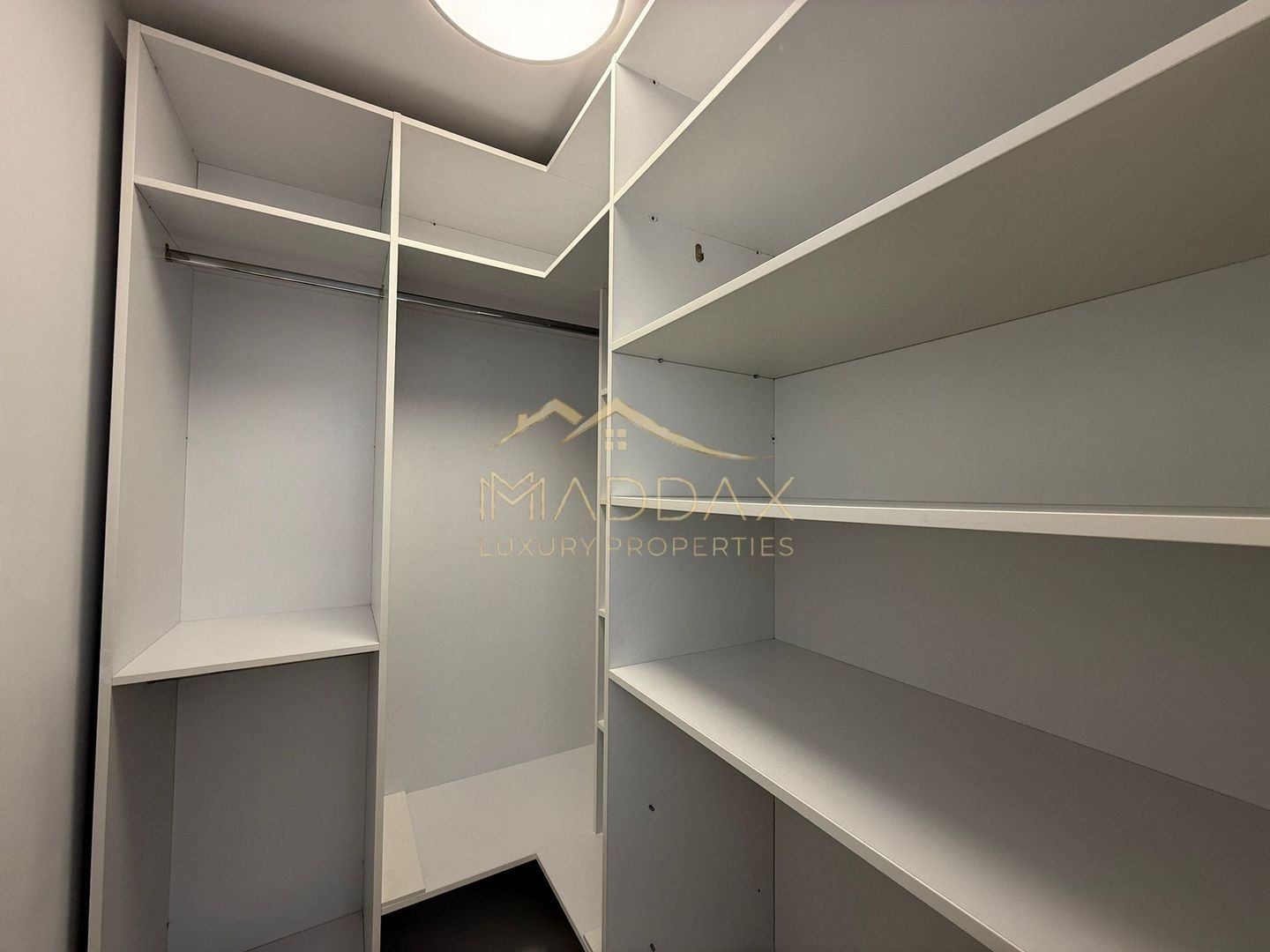 Vila duplex**Modernă** 4 Camere *132mp* / 2 Locuri parcare // CORBEANCA - Poză 33