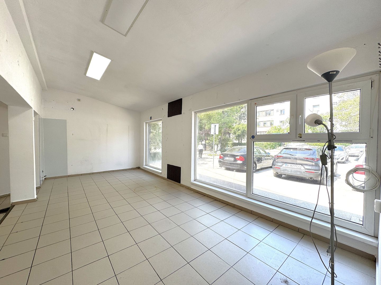 Spatiu Comercial | Piata Covasna | Berceni | parcare | COMISION 0% | - Poză 5