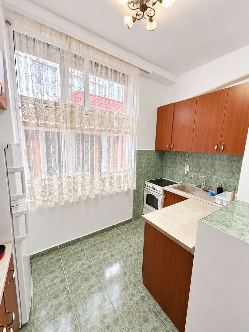 Casă de închiriat - Central - Poză 4