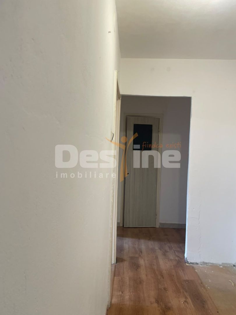APARTAMENT 2 CAMERE DECOMANDAT RENOVAT - Poză 4