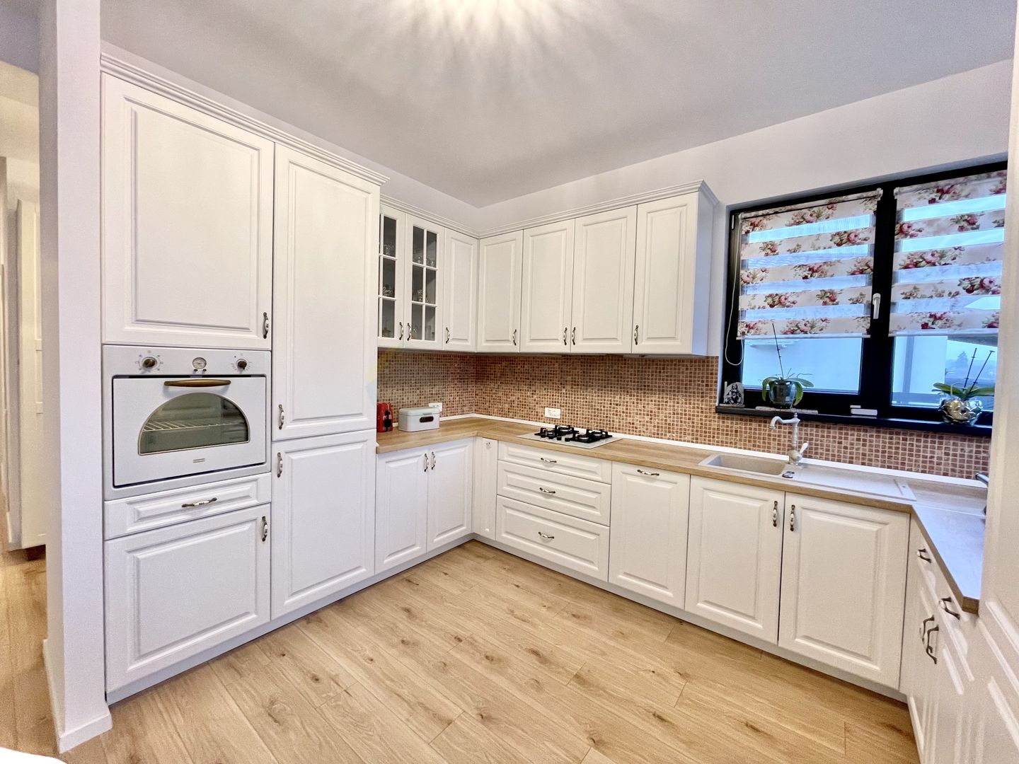 Casa 4 camere Tunari-Lacul Pasarea mobilata si utilata - Poză 7