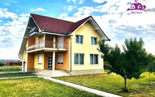 Casa lux in localitatea Sânmartin - Poză 17