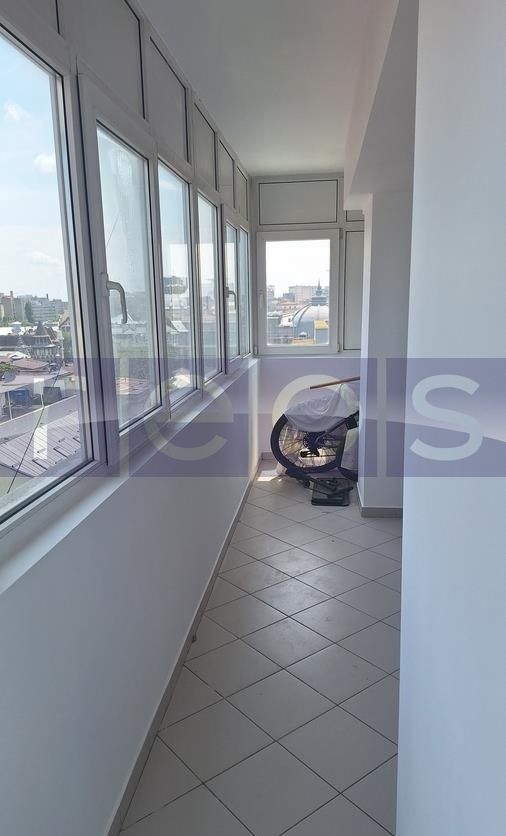 DE VÂNZARE APARTAMENT 4 CAMERE – CALEA VICTORIEI – BLOC REABILITAT - Poză 9