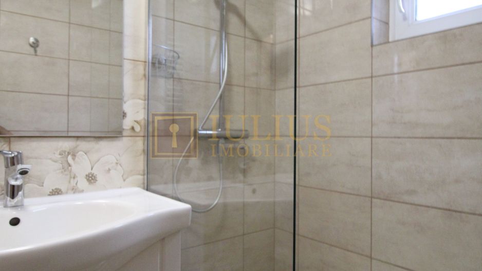 Zona Lunei, 3 camere, centrala proprie. - Poză 6