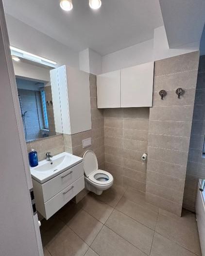 Girocului-Spitalul judetean  | 2 Camere | Bloc nou | Loc de parcare | - Poză 13