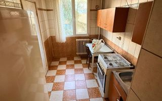 Vânzare apartament 3 camere, decomandat, etaj 1/4 – 66,79 mp + boxă – Drumul Tab - Poză 4