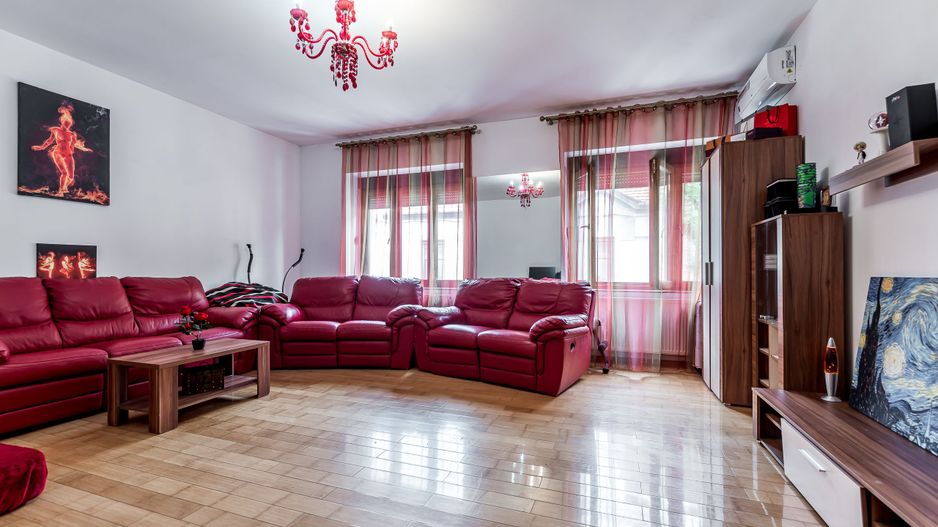 Casa 6 camere - teren 558 mp - Centrul Aradului - COMISION 0 - Poză 3