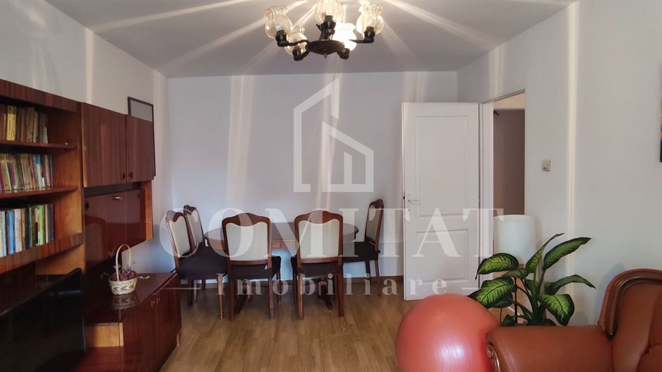 Apartament cu 4 camere decomandate | Zona Cipariu - Poză 2