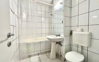 Apartament 3 camere, 2 bai, etajul 1,  in  zona Aradului - Piața Verde - Poză 17