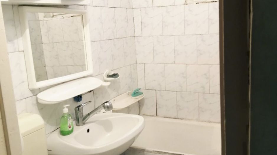 ageuropa.ro vinde ap. 2 cam. etaj 3 în Solidarității. - Poză 1