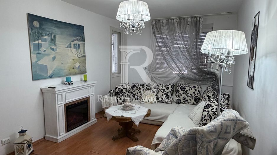Apartament cochet cu 3 camere | UltraCentral | Oradea - Poză 1