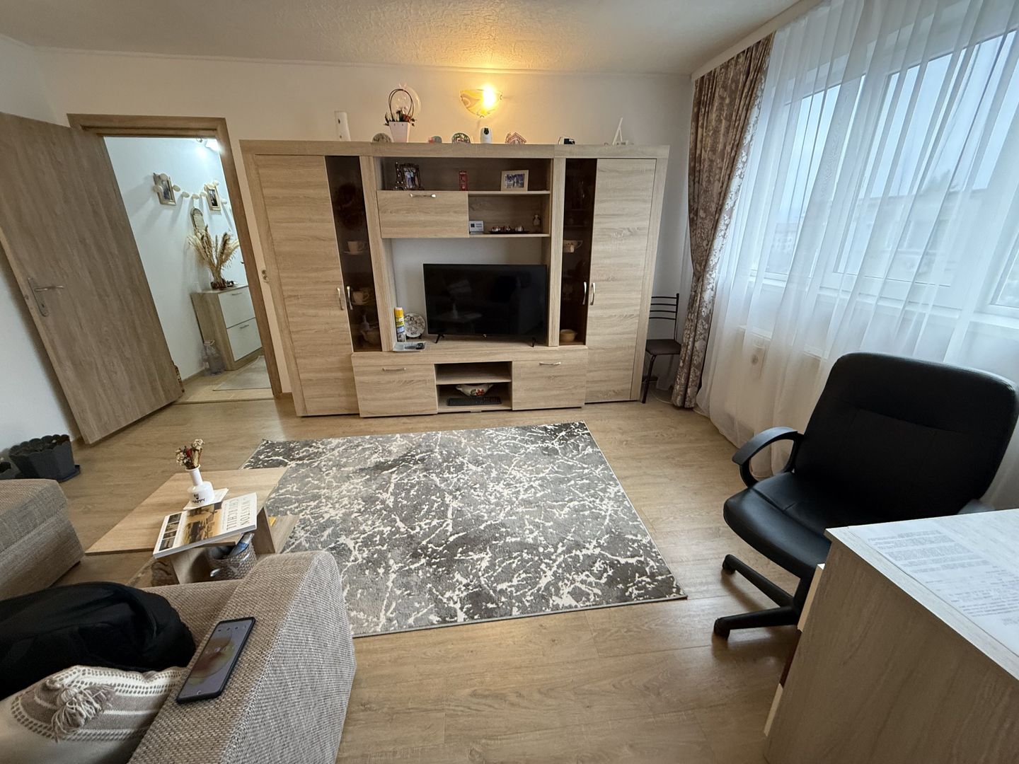Apartament 2 camere complet mobilat și utilat str Toma Ionescu Campina - Poză 2