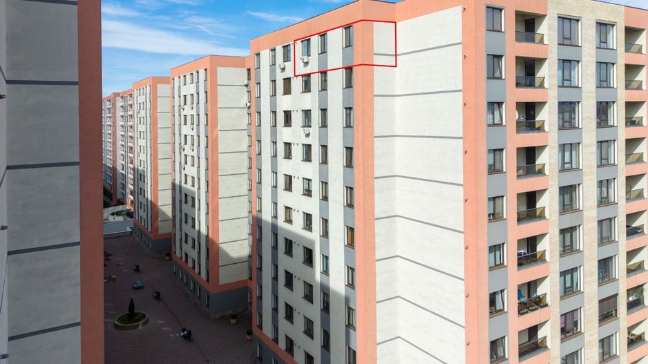 Isaran Coresi-Apartament 3 camere 82 mp loc de parcare si boxa - Poză 32