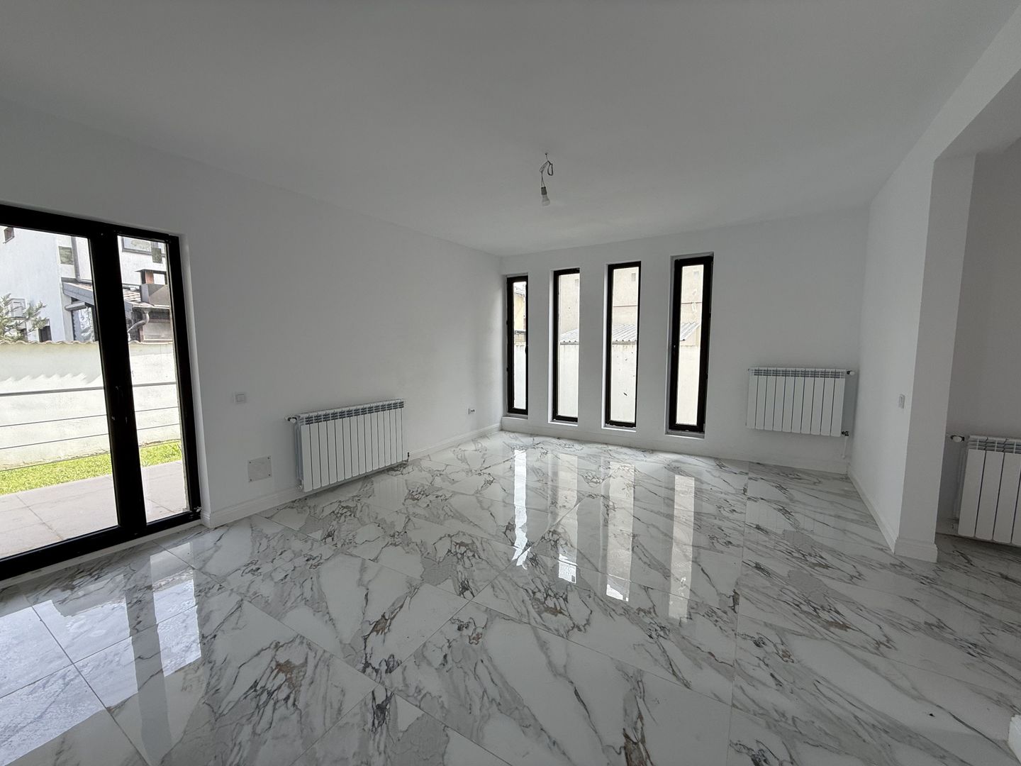 Vila 5 camere 163 mp construiți + teren 289mp - construcție 2023 - Poză 6